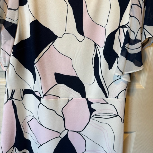 Ivanka Trump Work Dress - Picture 2 of 4